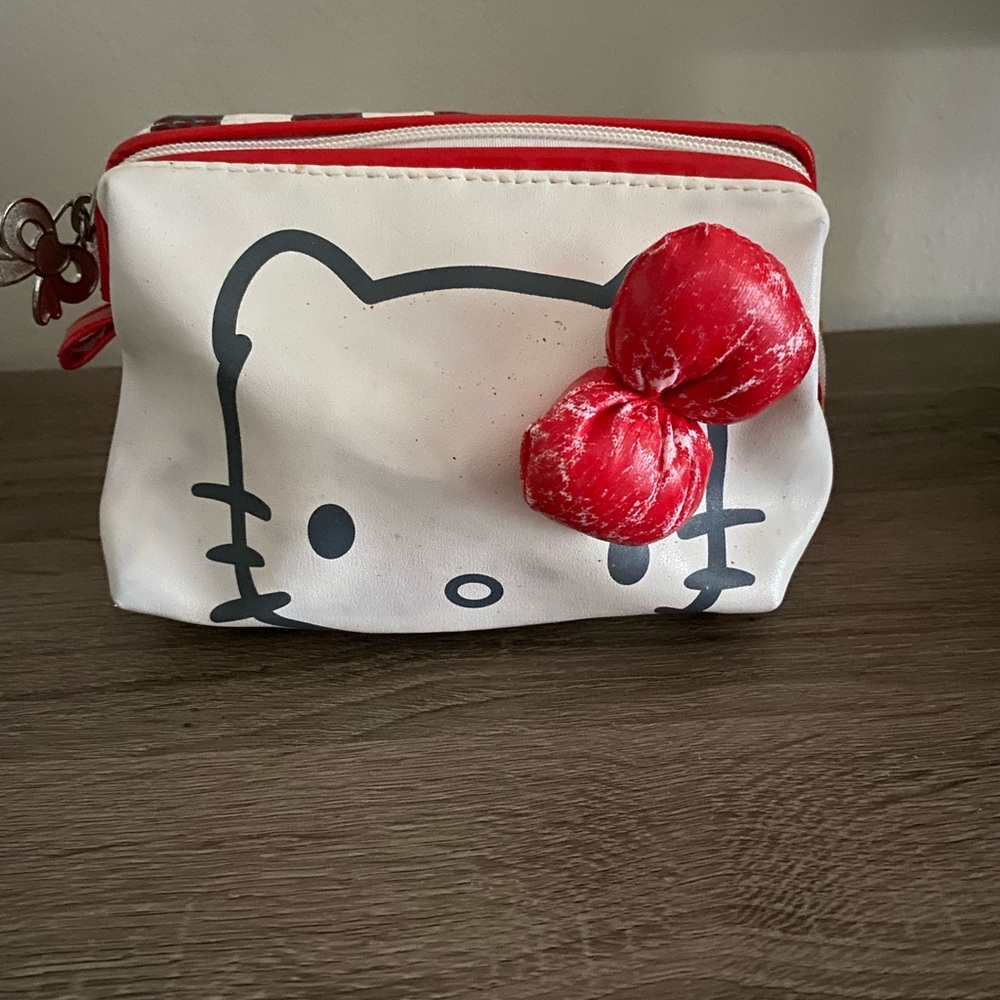 Hello Kitty Clutch/Coin Purse